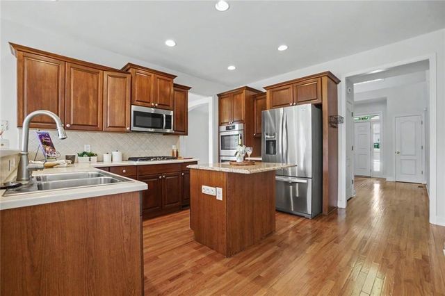 140 Waterstone Pointe, Acworth, GA 30101
