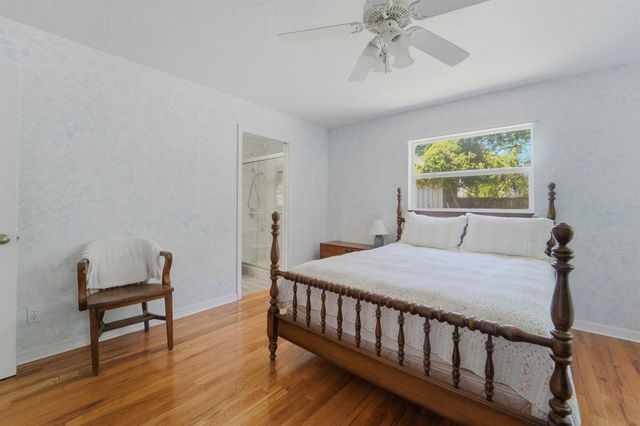 8645 SE Alabama Place, Hobe Sound, FL 33455