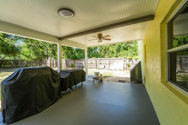 8645 SE Alabama Place, Hobe Sound, FL 33455