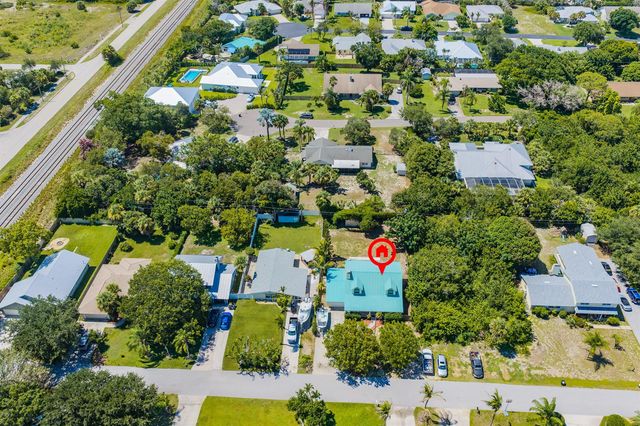 8645 SE Alabama Place, Hobe Sound, FL 33455