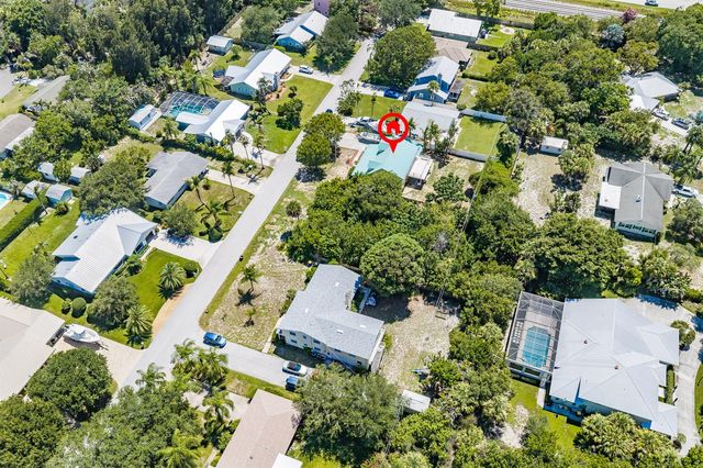 8645 SE Alabama Place, Hobe Sound, FL 33455