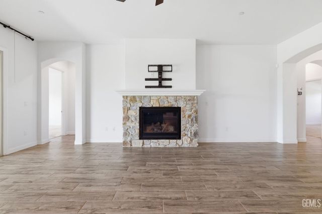 12319 Ashlyn Drive, Bakersfield, CA 93311