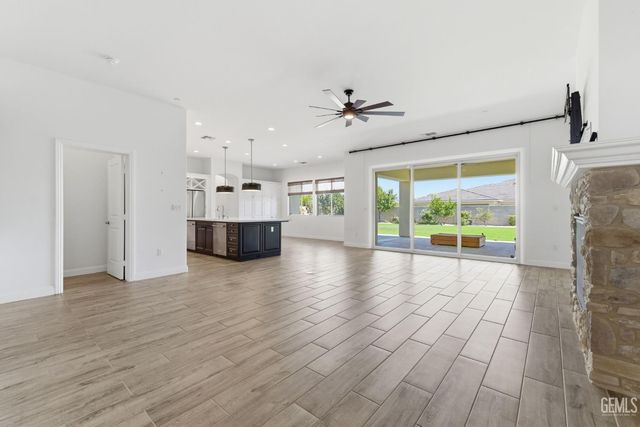 12319 Ashlyn Drive, Bakersfield, CA 93311