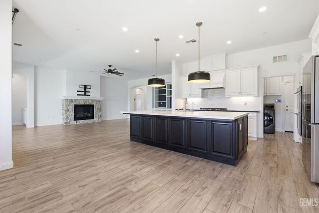 12319 Ashlyn Drive, Bakersfield, CA 93311