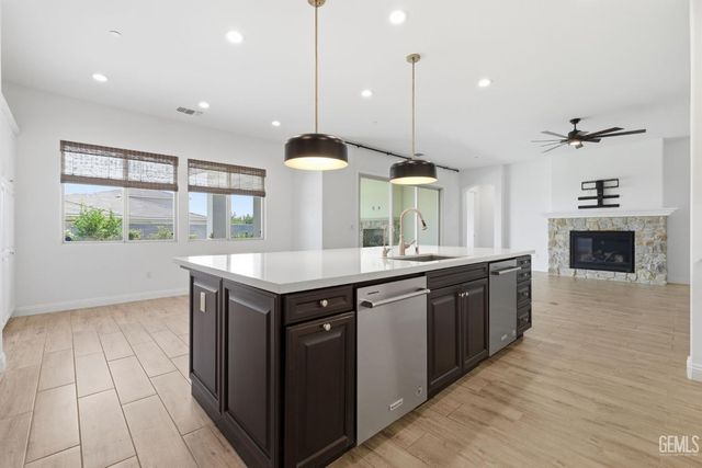 12319 Ashlyn Drive, Bakersfield, CA 93311