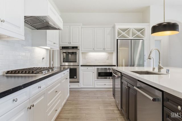 12319 Ashlyn Drive, Bakersfield, CA 93311