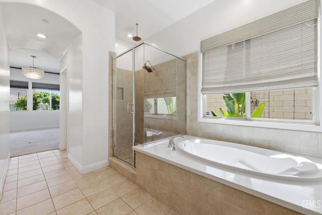 12319 Ashlyn Drive, Bakersfield, CA 93311