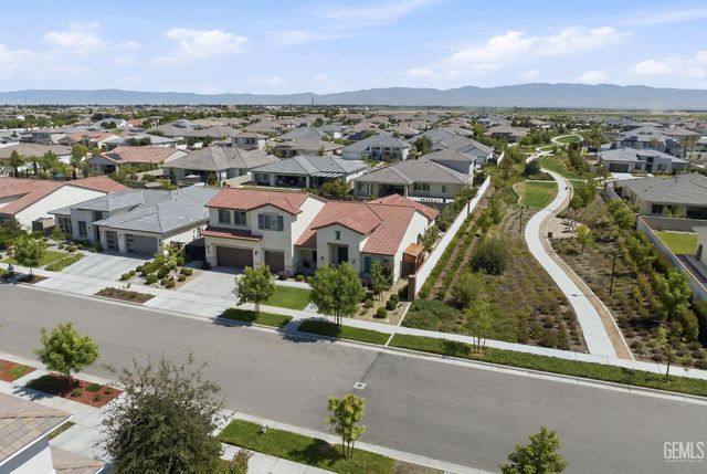 12319 Ashlyn Drive, Bakersfield, CA 93311