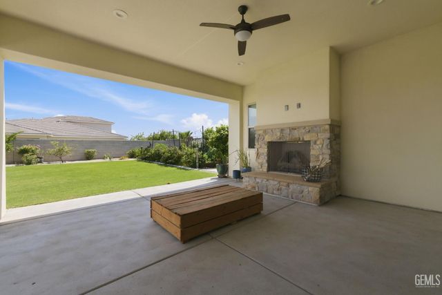12319 Ashlyn Drive, Bakersfield, CA 93311