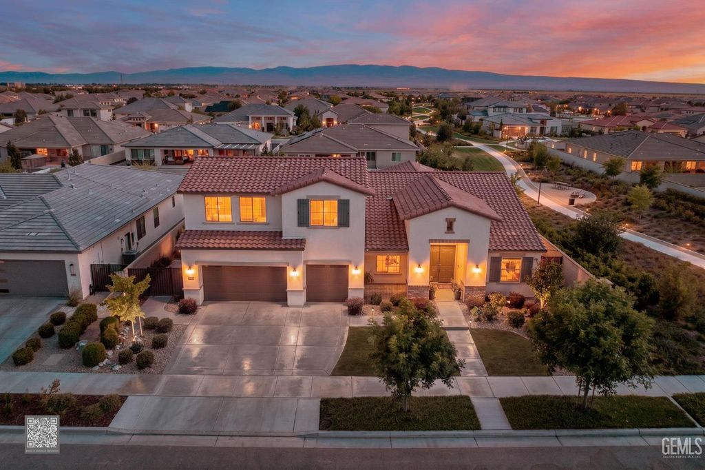 12319 Ashlyn Drive, Bakersfield, CA 93311
