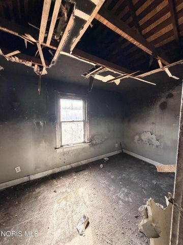 445 Hiett Avenue, Toledo, OH 43609