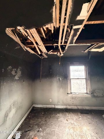 445 Hiett Avenue, Toledo, OH 43609