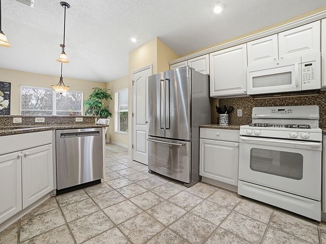 7240 SE 172ND HAZELWOOD LOOP, The Villages, FL 32162