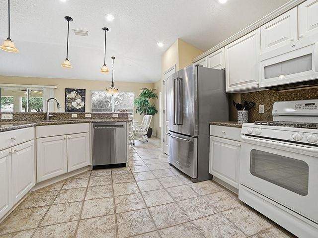 7240 SE 172ND HAZELWOOD LOOP, The Villages, FL 32162
