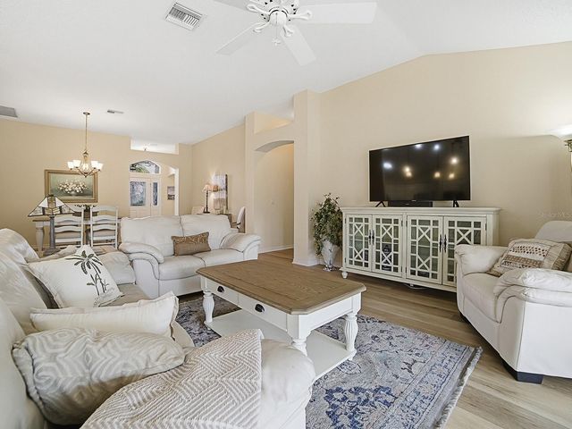 7240 SE 172ND HAZELWOOD LOOP, The Villages, FL 32162