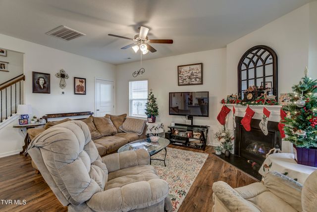 5581 Wildlife Circle, Piney Flats, TN 37686