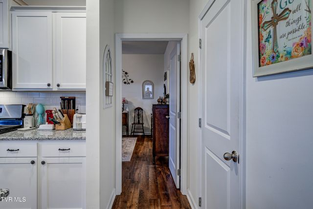 5581 Wildlife Circle, Piney Flats, TN 37686