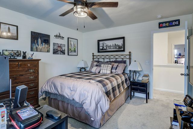 5581 Wildlife Circle, Piney Flats, TN 37686