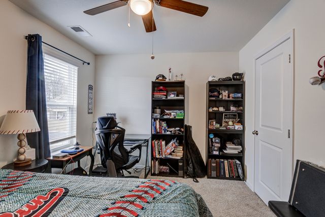 5581 Wildlife Circle, Piney Flats, TN 37686