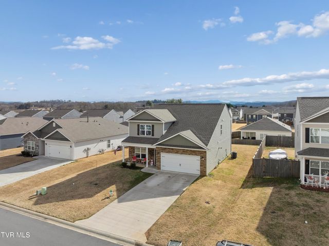 5581 Wildlife Circle, Piney Flats, TN 37686