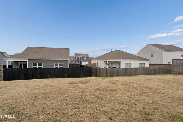 5581 Wildlife Circle, Piney Flats, TN 37686