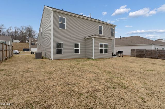 5581 Wildlife Circle, Piney Flats, TN 37686