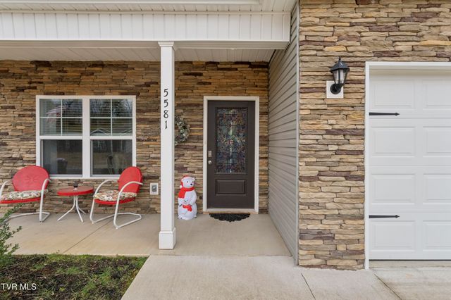 5581 Wildlife Circle, Piney Flats, TN 37686