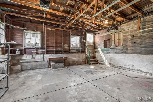 6059 Wanda Avenue, St Louis, MO 63116