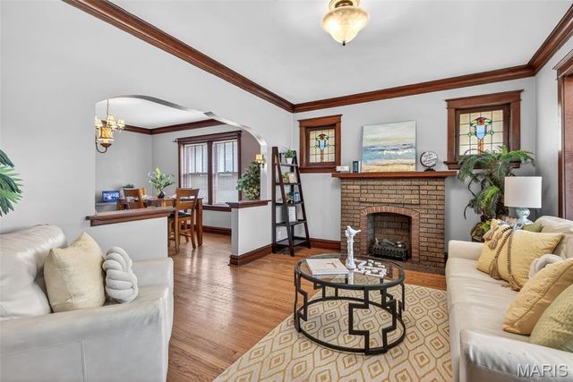 6059 Wanda Avenue, St Louis, MO 63116
