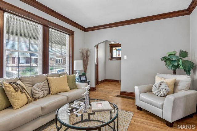 6059 Wanda Avenue, St Louis, MO 63116