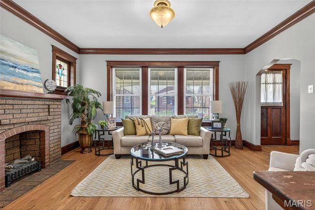 6059 Wanda Avenue, St Louis, MO 63116