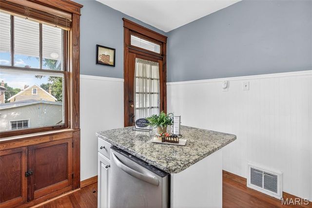 6059 Wanda Avenue, St Louis, MO 63116