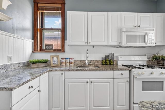 6059 Wanda Avenue, St Louis, MO 63116