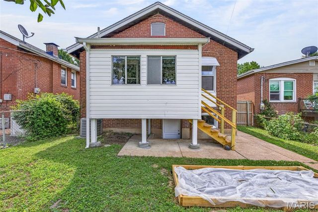 6059 Wanda Avenue, St Louis, MO 63116