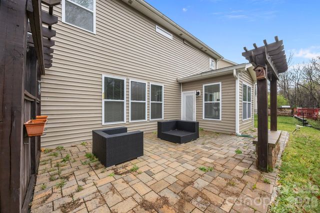 10817 Bere Island Drive, Charlotte, NC 28278