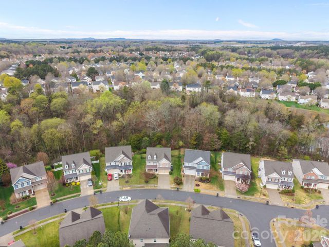 10817 Bere Island Drive, Charlotte, NC 28278