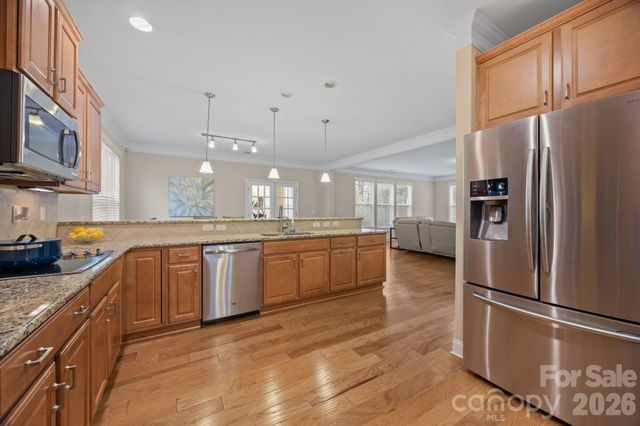 10817 Bere Island Drive, Charlotte, NC 28278