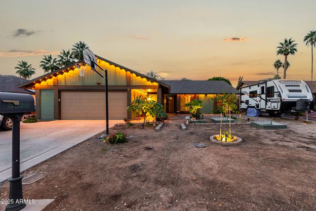 3926 W GLENAIRE Drive, Phoenix, AZ 85053