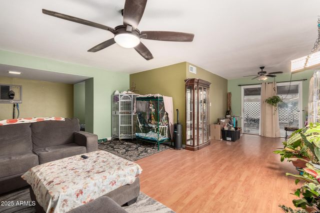 3926 W GLENAIRE Drive, Phoenix, AZ 85053