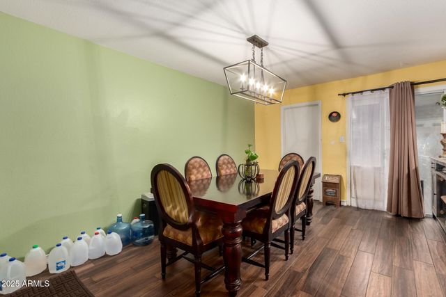 3926 W GLENAIRE Drive, Phoenix, AZ 85053