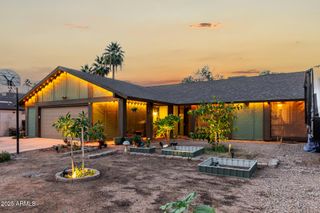 3926 W GLENAIRE Drive, Phoenix, AZ 85053