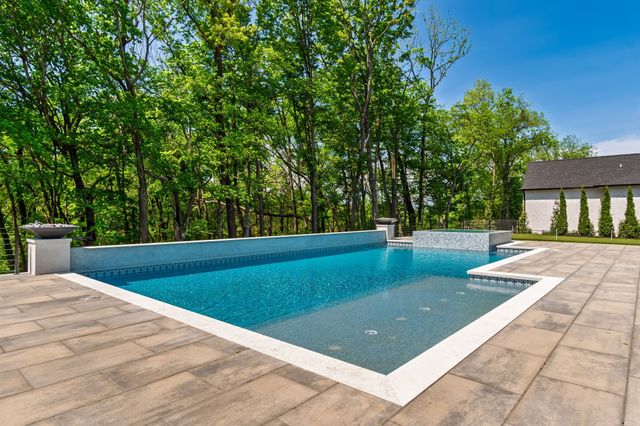 1667 Heartwood Ln, Brentwood, TN 37027