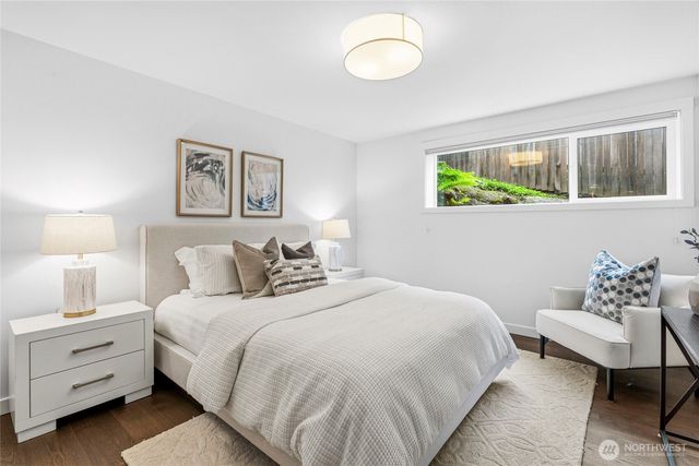 4105 96th Avenue SE, Mercer Island, WA 98040