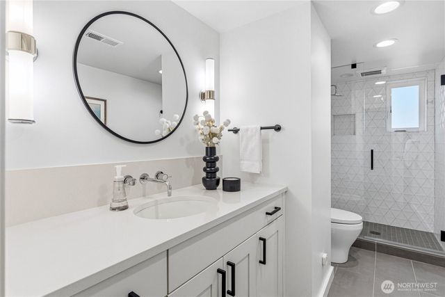 4105 96th Avenue SE, Mercer Island, WA 98040