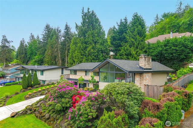 4105 96th Avenue SE, Mercer Island, WA 98040