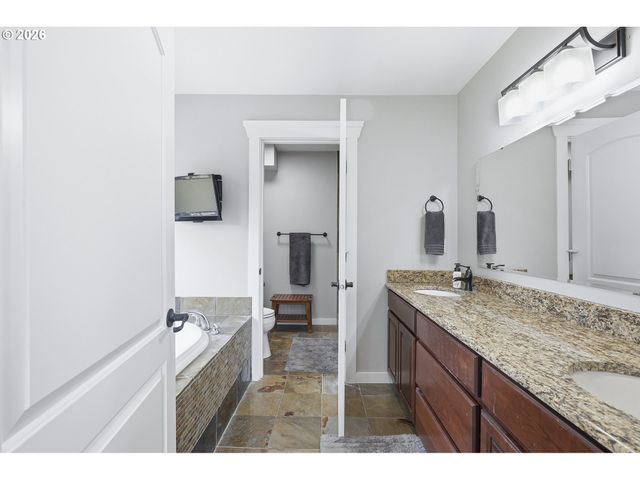35645 Se DUNN Rd, Boring, OR 97009
