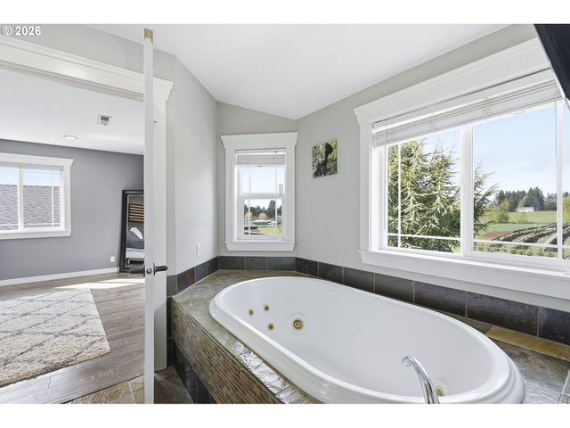 35645 Se DUNN Rd, Boring, OR 97009
