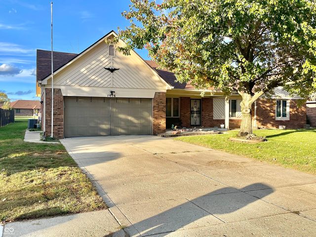 1016 Cedar Glen North Drive, Plainfield, IN 46168