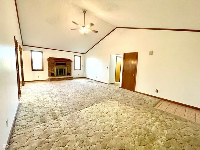 1016 Cedar Glen North Drive, Plainfield, IN 46168