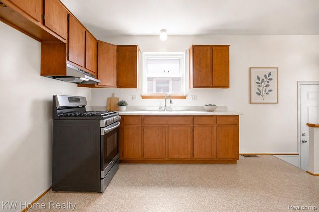 14548 Euclid Avenue, Allen Park, MI 48101